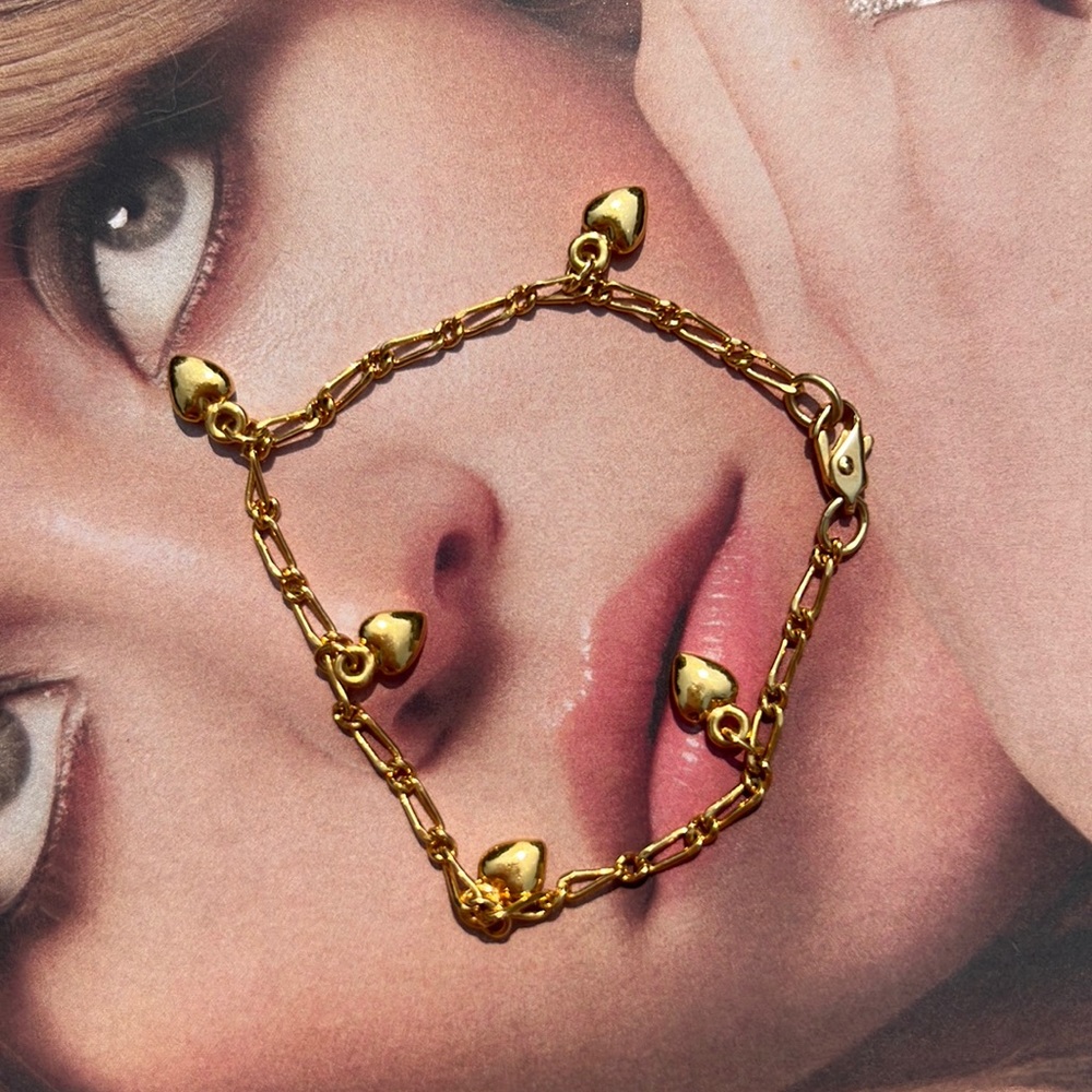 No Brand Gold Hearts Charm Bracelet